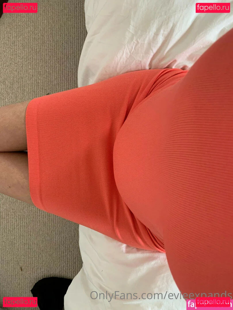 evieexpands Onlyfans Photo Gallery 