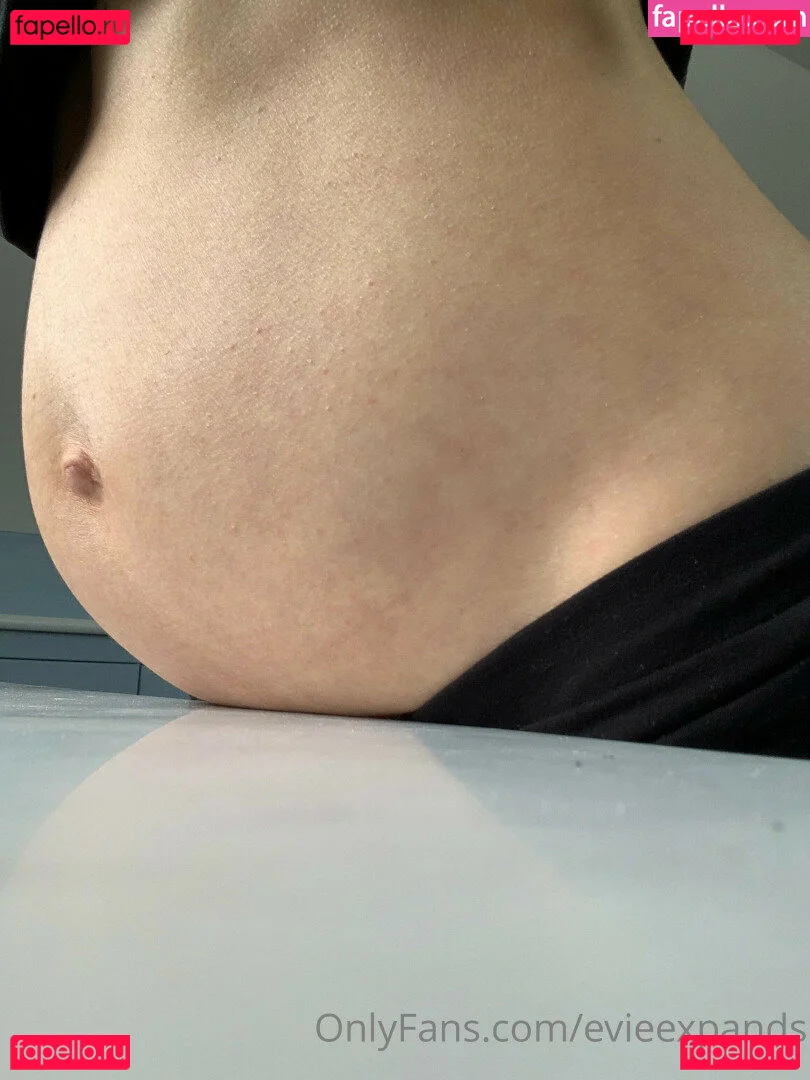 evieexpands Onlyfans Photo Gallery 