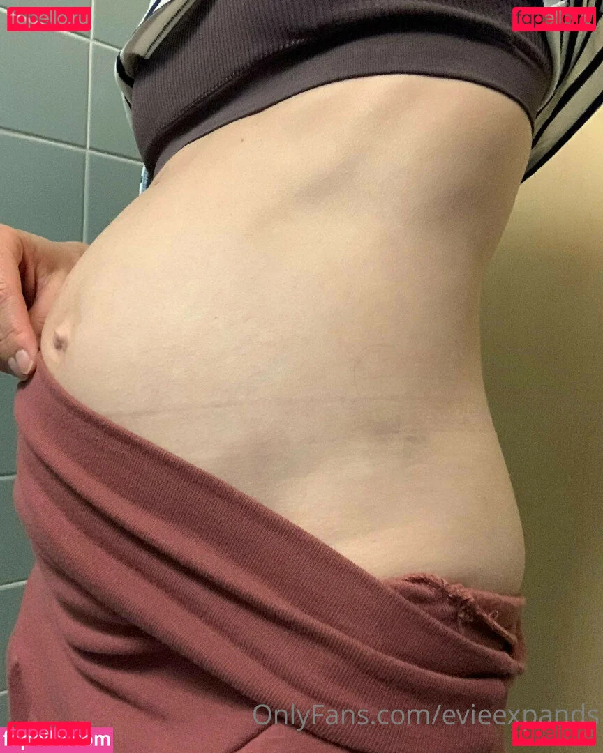 evieexpands Onlyfans Photo Gallery 
