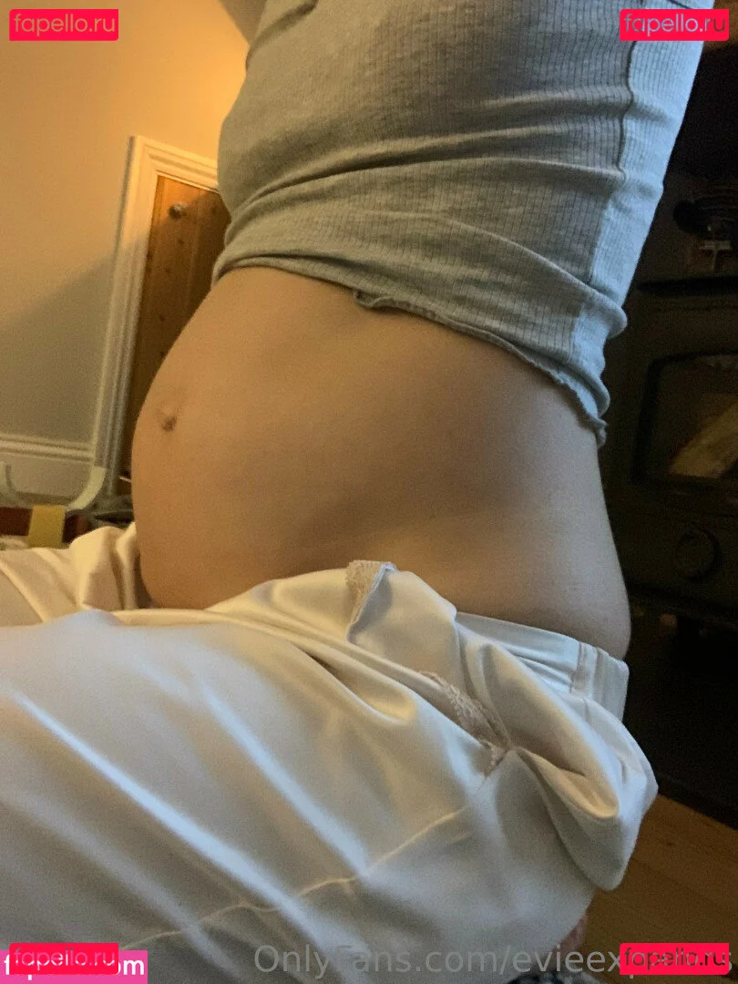 evieexpands Onlyfans Photo Gallery 