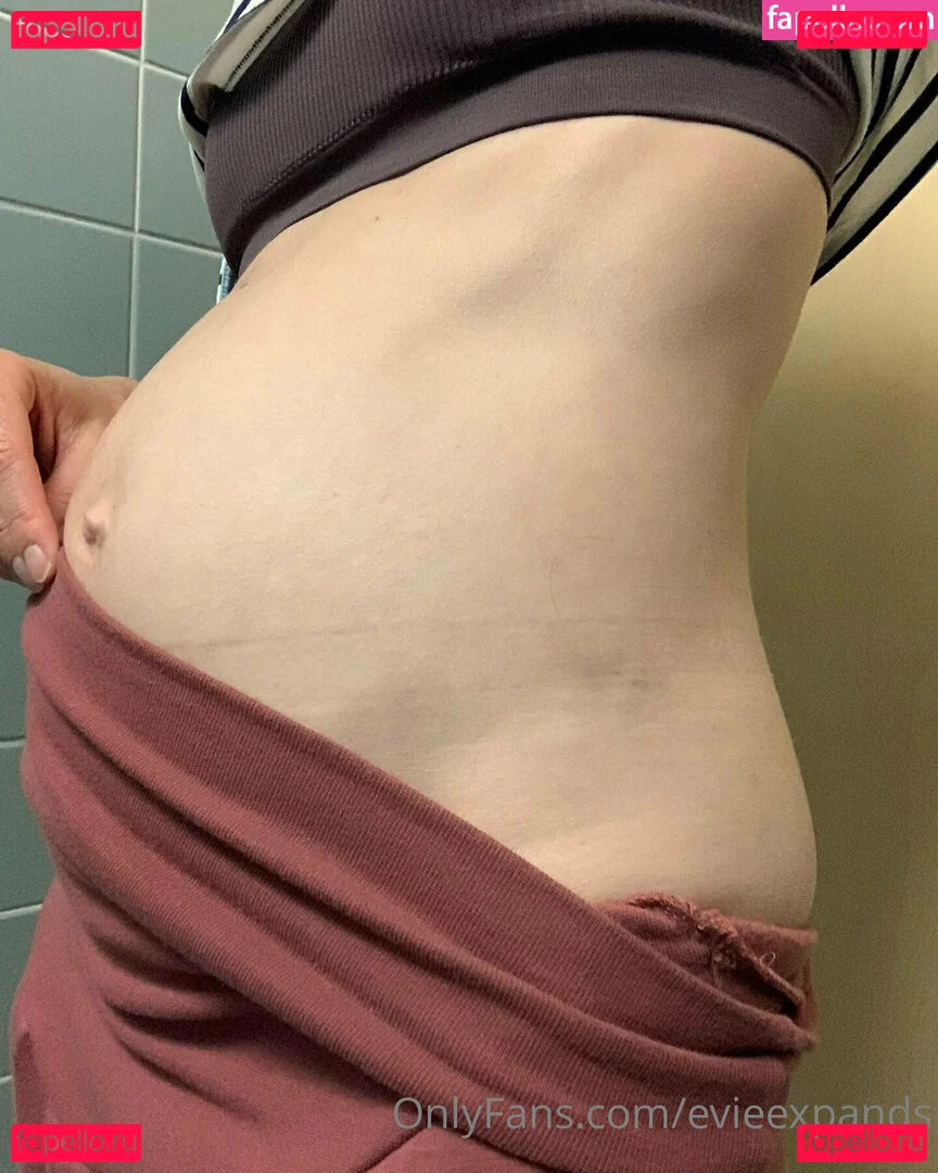 evieexpands Onlyfans Photo Gallery 