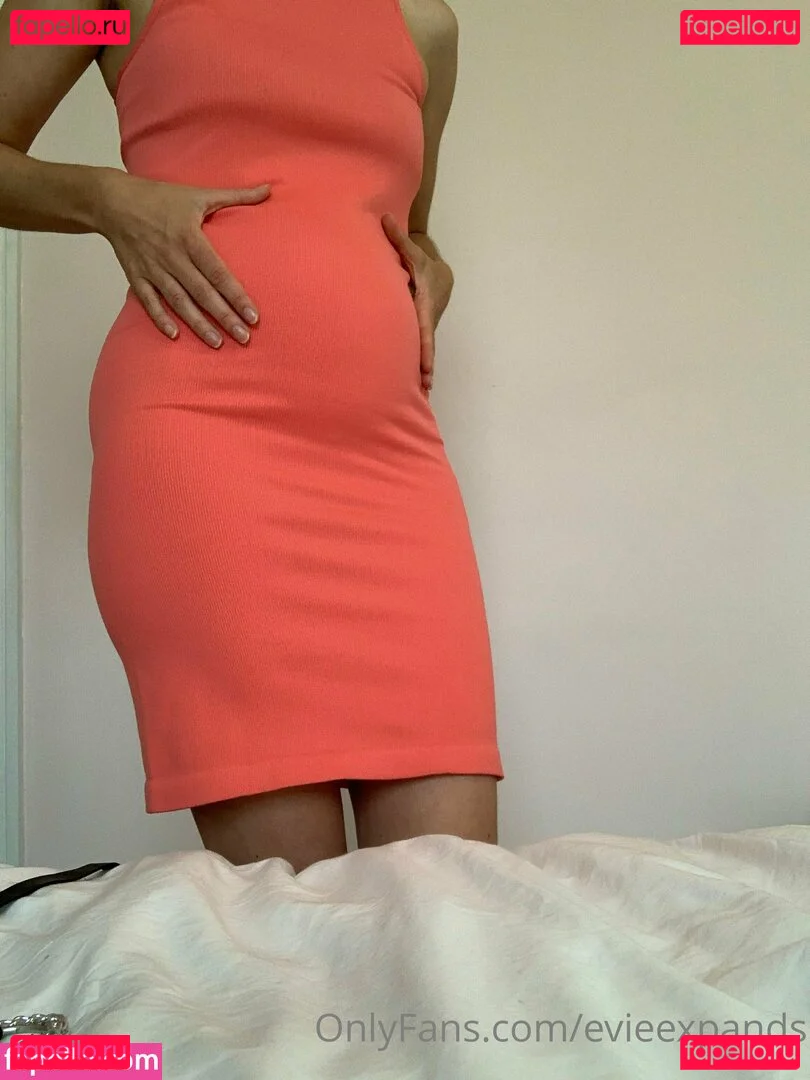 evieexpands Onlyfans Photo Gallery 