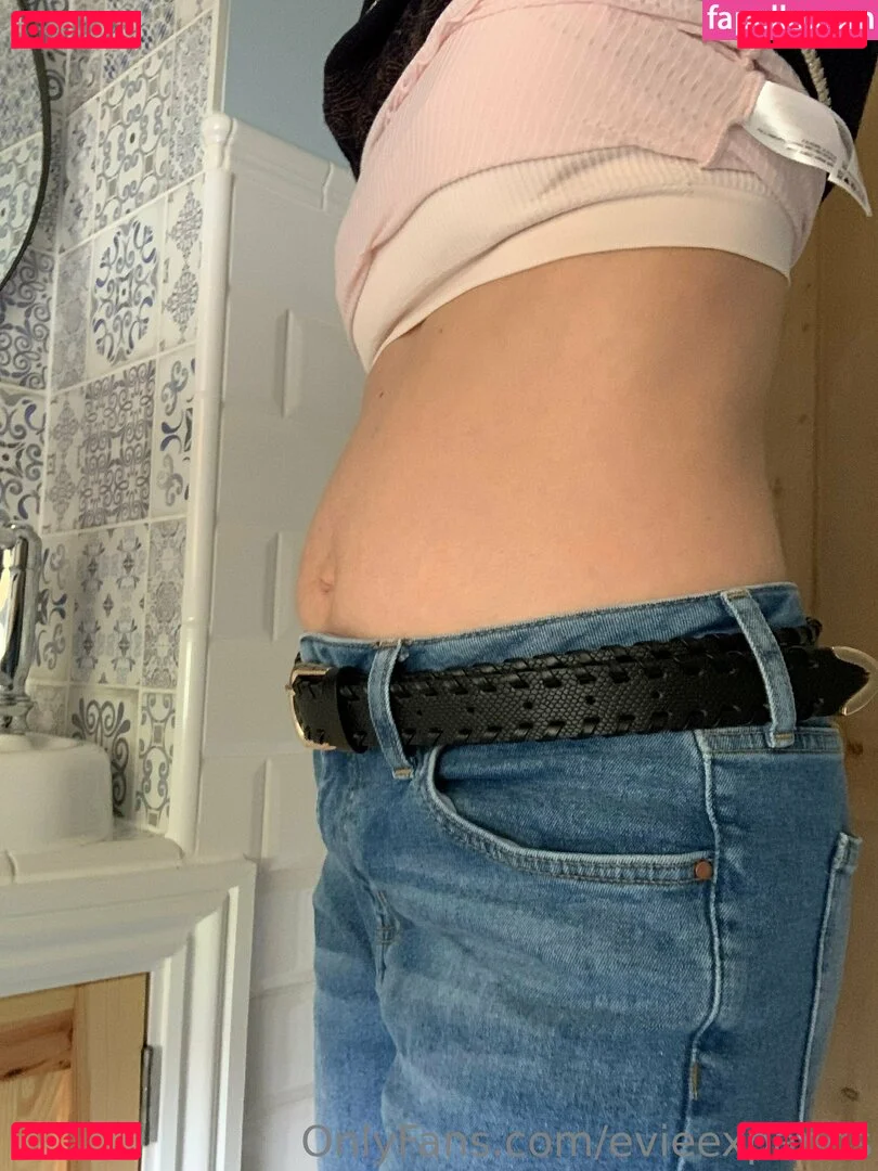 evieexpands Onlyfans Photo Gallery 