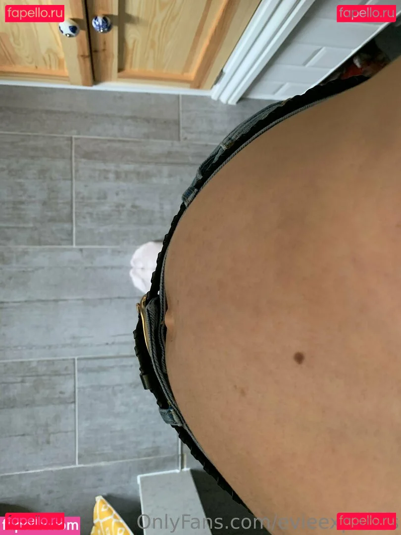 evieexpands Onlyfans Photo Gallery 