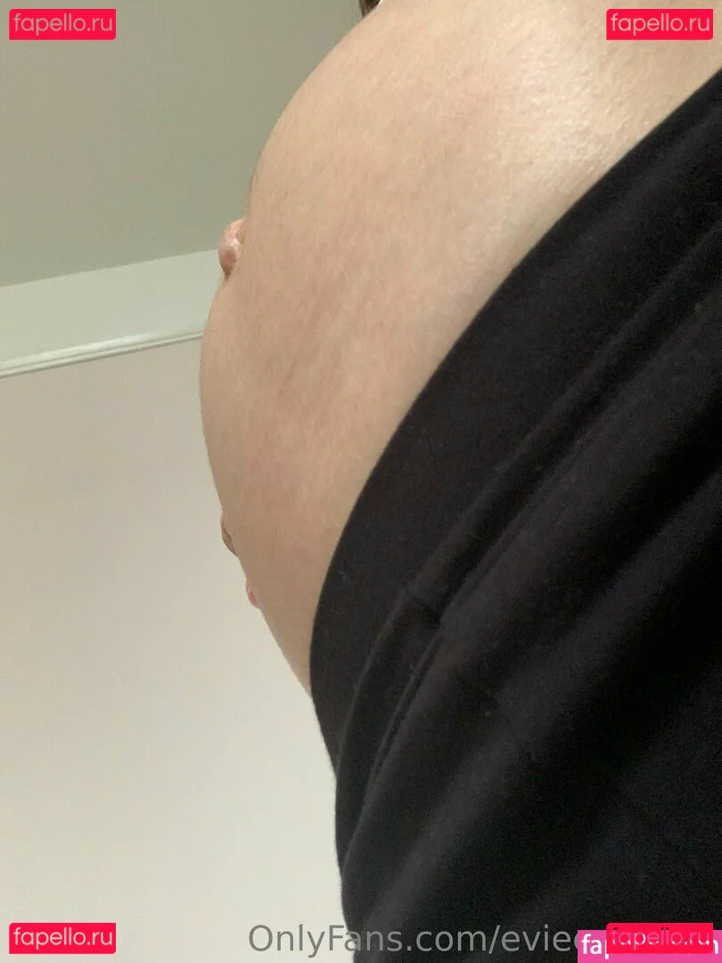 evieexpands Onlyfans Photo Gallery 