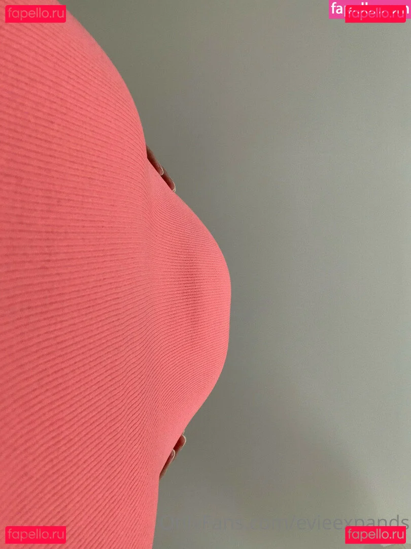 evieexpands Onlyfans Photo Gallery 