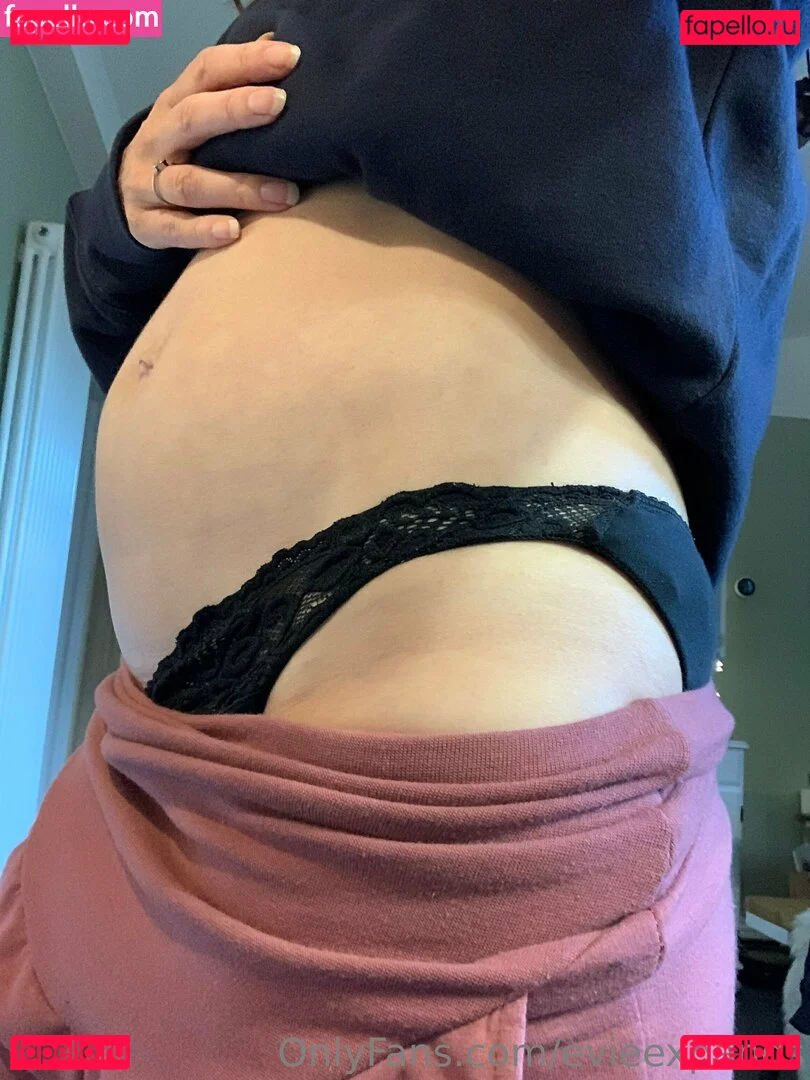 evieexpands Onlyfans Photo Gallery 