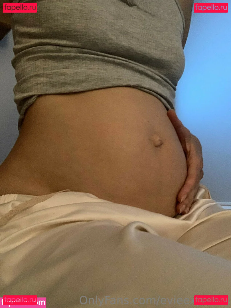 evieexpands Onlyfans Photo Gallery 