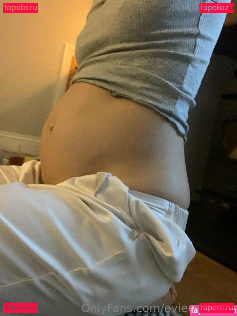 evieexpands Onlyfans Photo Gallery 