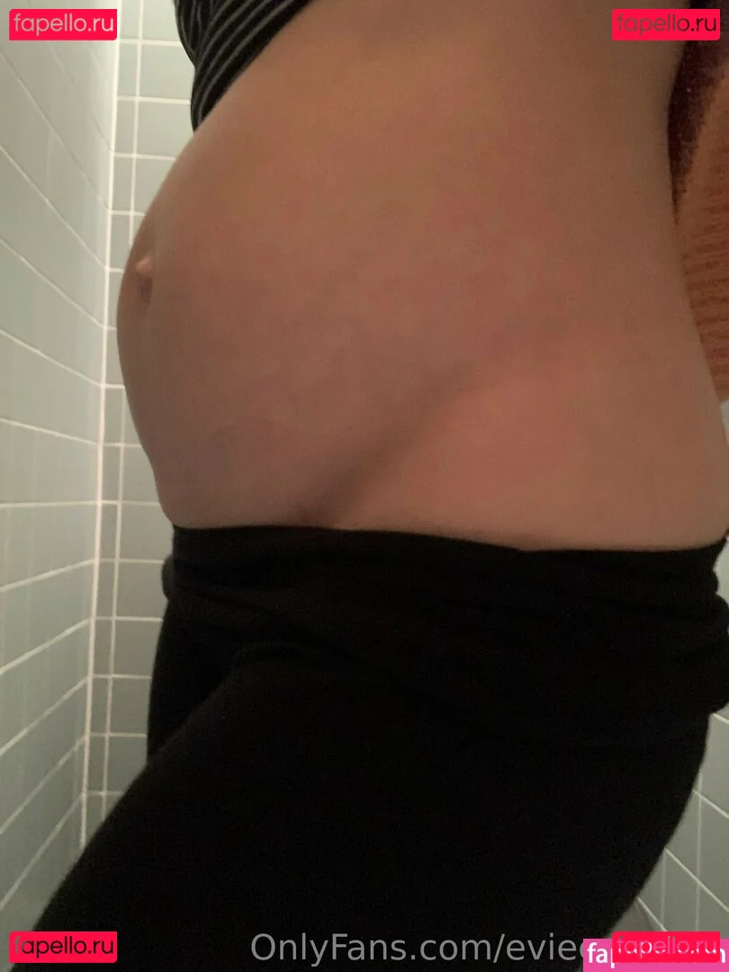 evieexpands Onlyfans Photo Gallery 