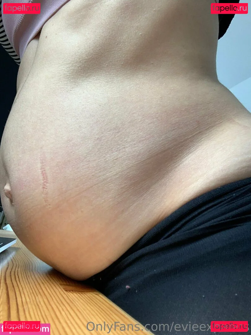 evieexpands Onlyfans Photo Gallery 