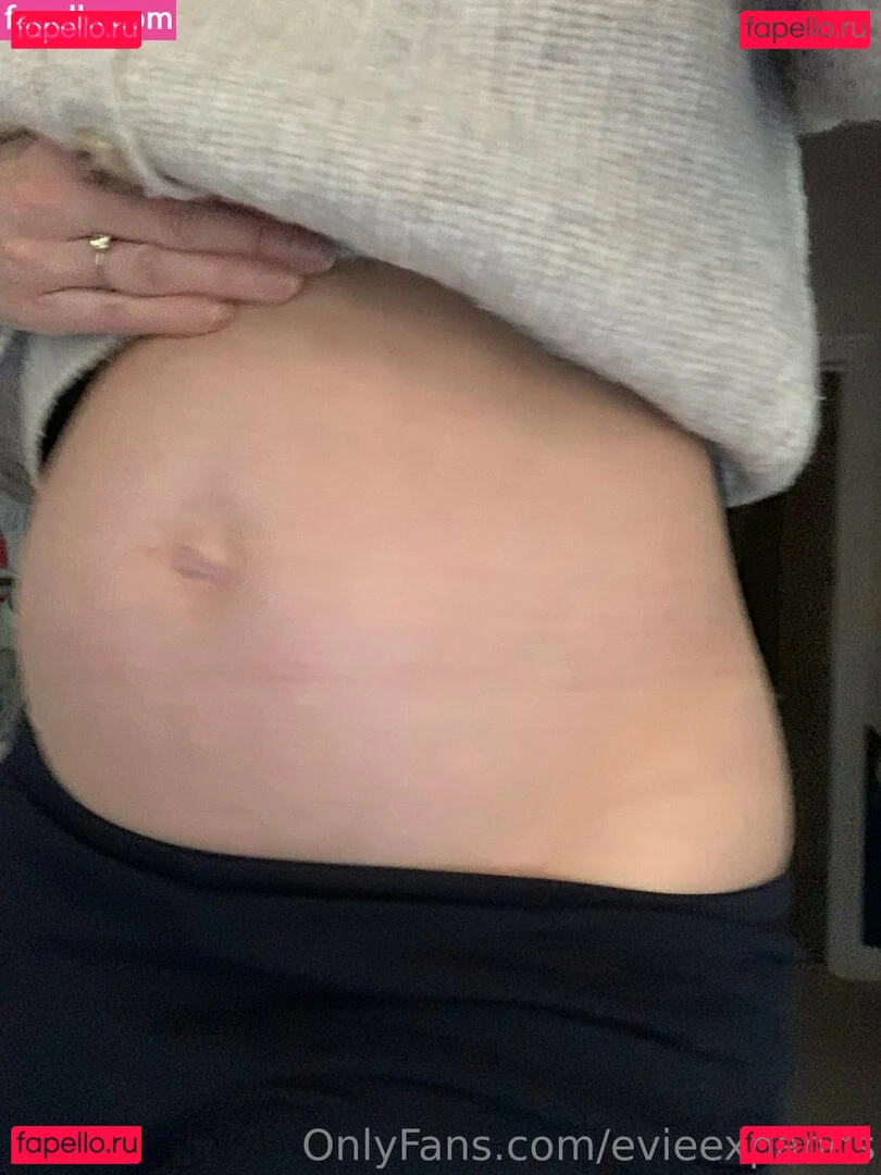 evieexpands Onlyfans Photo Gallery 