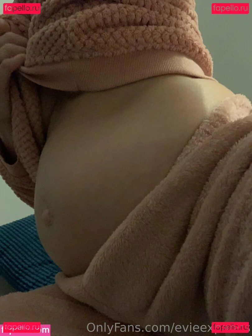 evieexpands Onlyfans Photo Gallery 