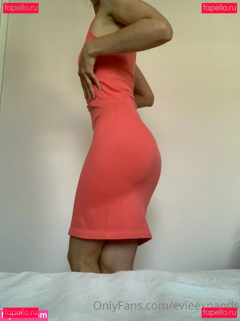 evieexpands Onlyfans Photo Gallery 
