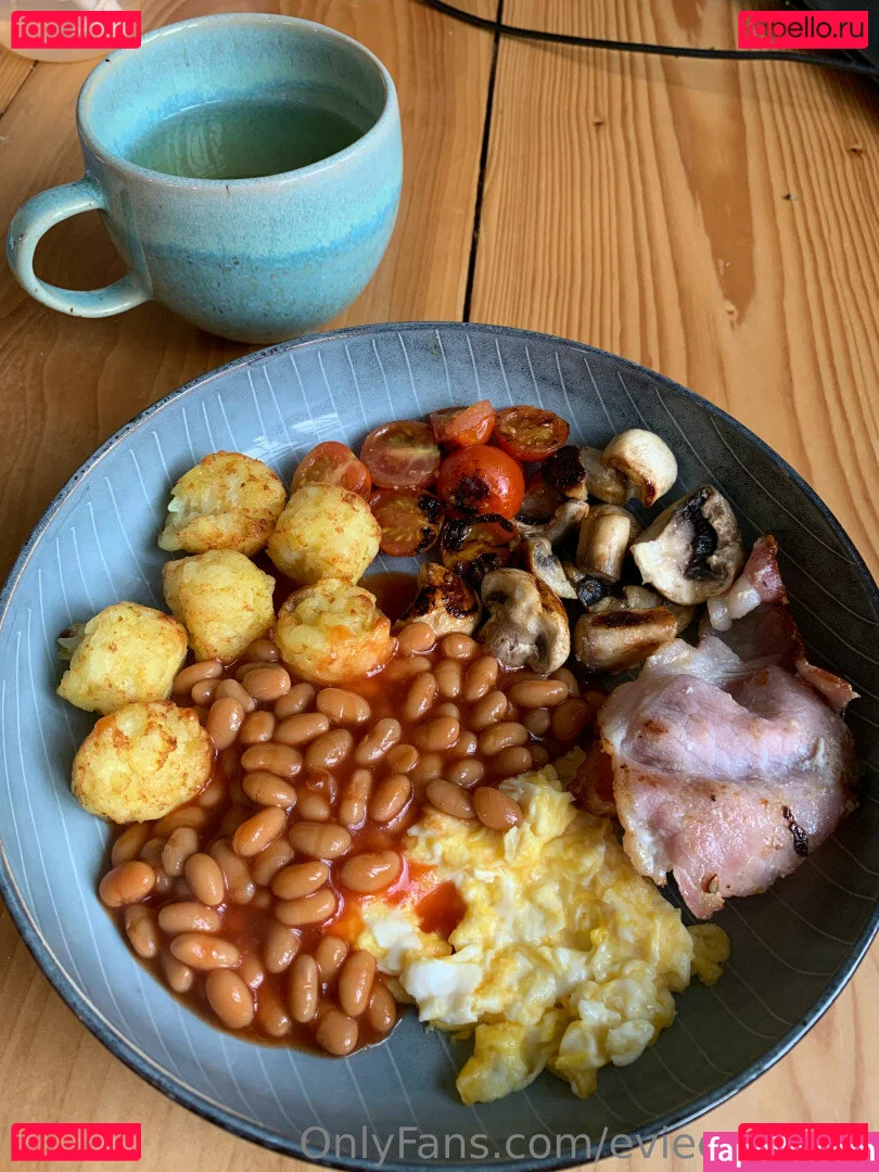 evieexpands Onlyfans Photo Gallery 