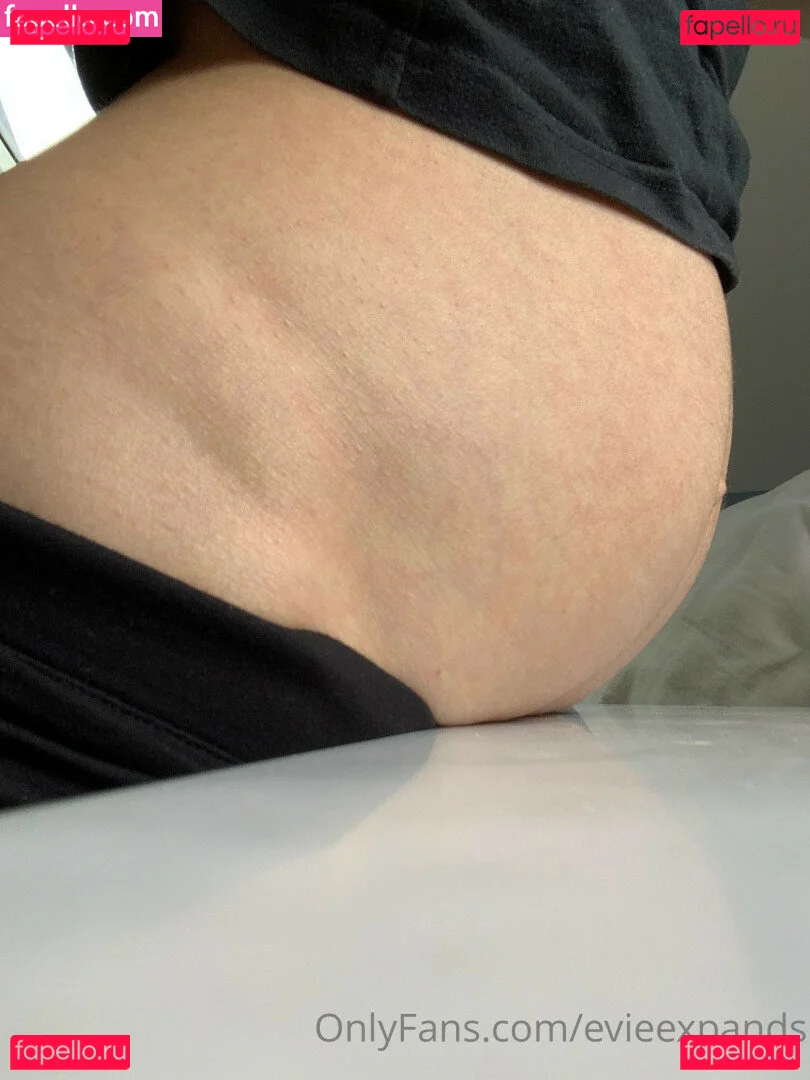 evieexpands Onlyfans Photo Gallery 