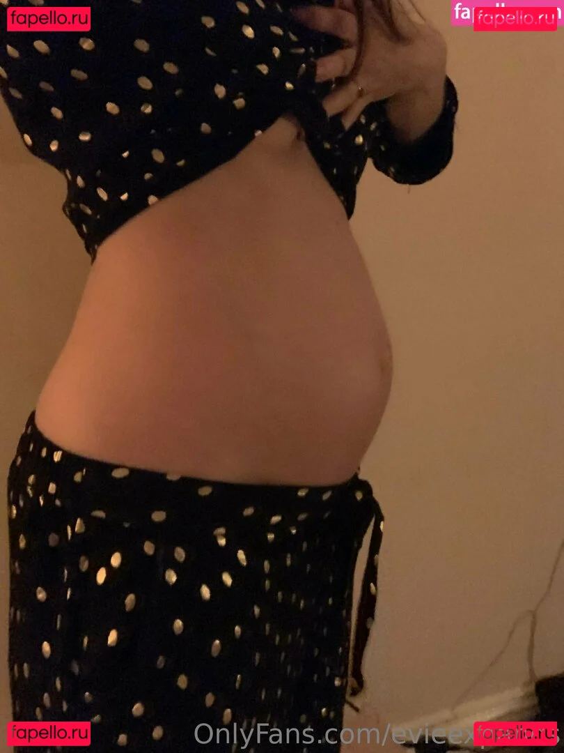 evieexpands Onlyfans Photo Gallery 