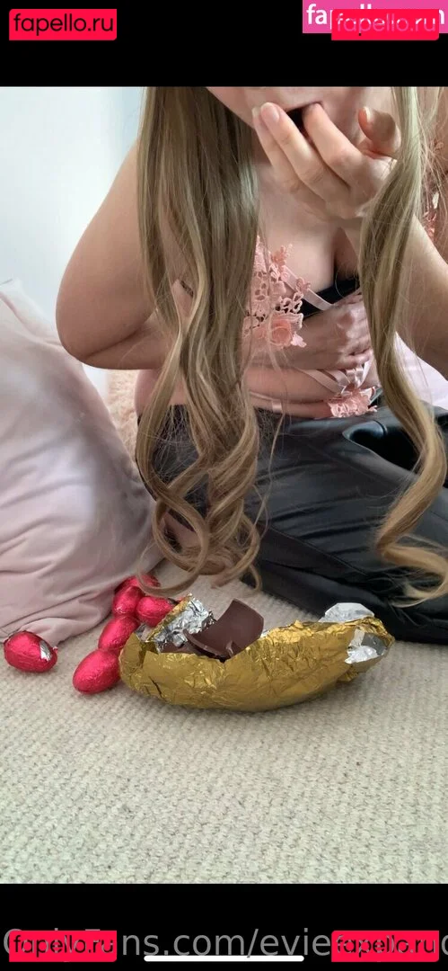 evieexpands Onlyfans Photo Gallery 