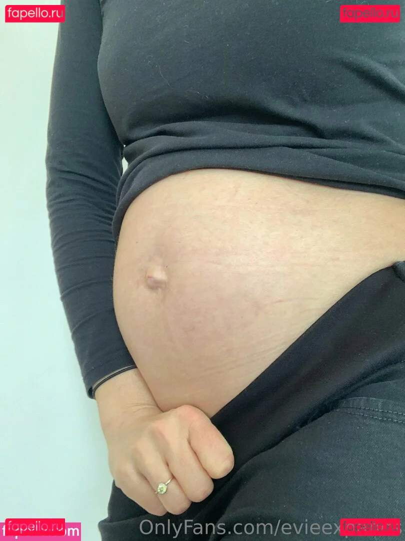 evieexpands Onlyfans Photo Gallery 