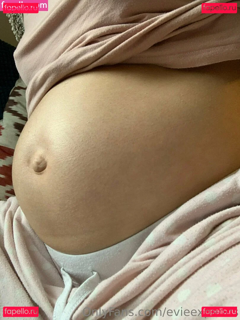 evieexpands Onlyfans Photo Gallery 