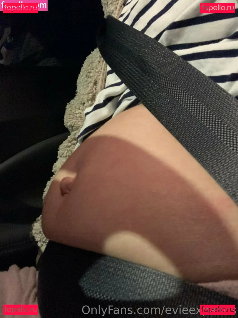 evieexpands Onlyfans Photo Gallery 