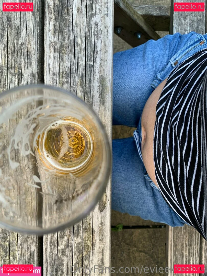 evieexpands Onlyfans Photo Gallery 