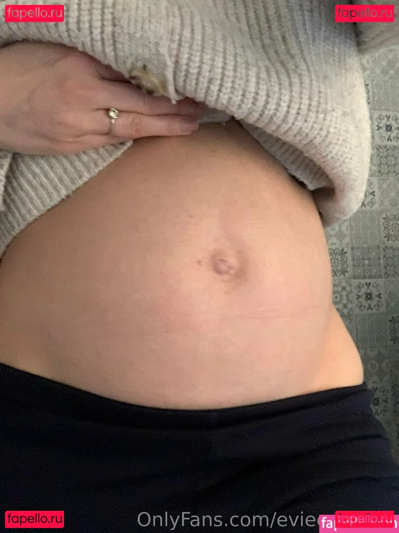 evieexpands Onlyfans Photo Gallery 