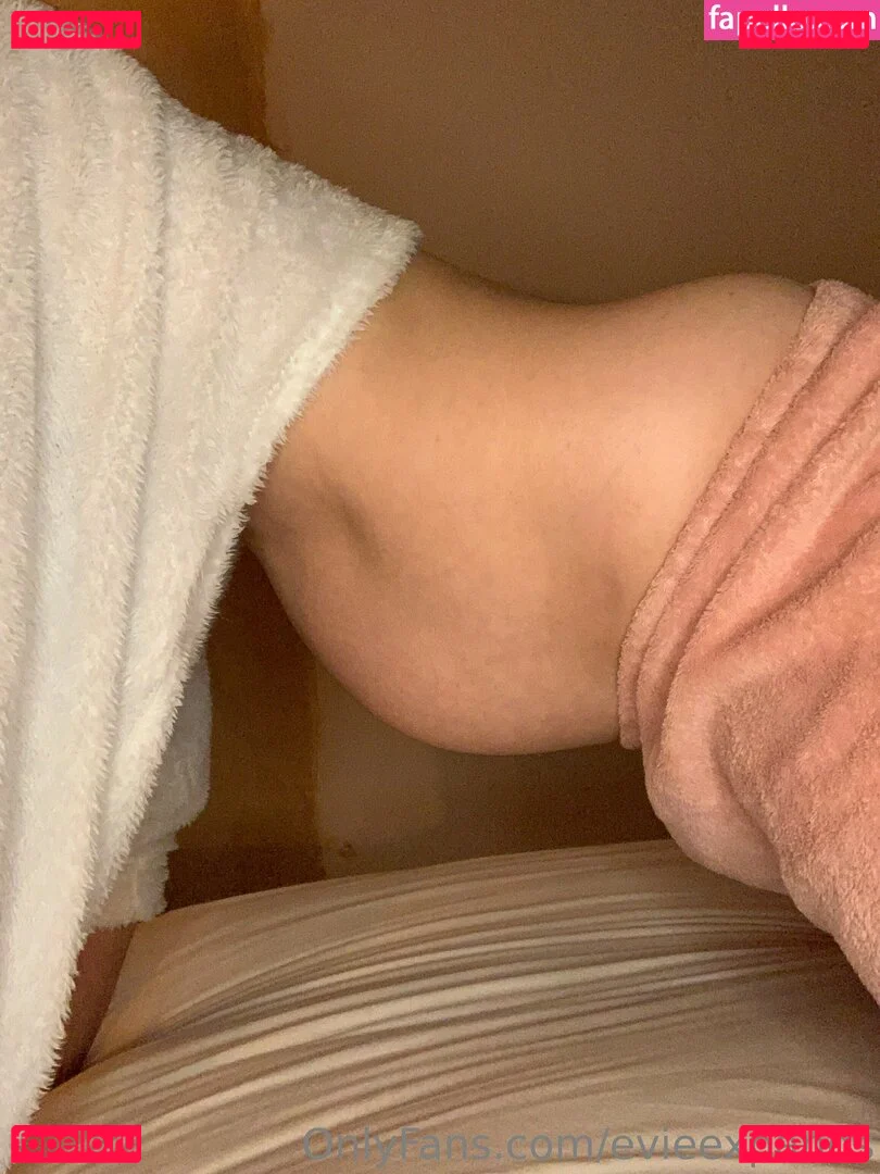 evieexpands Onlyfans Photo Gallery 