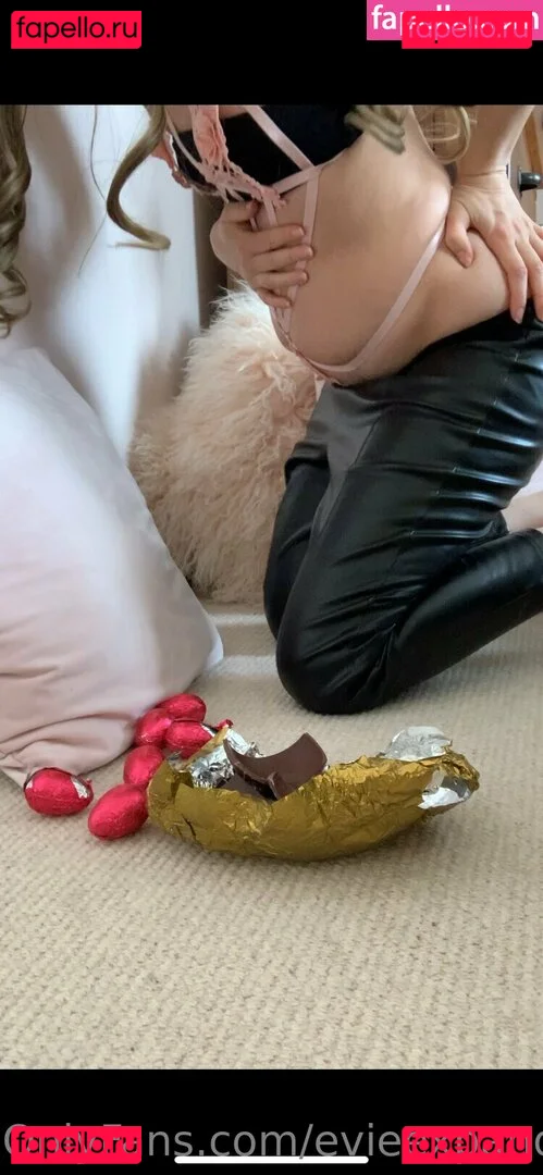 evieexpands Onlyfans Photo Gallery 
