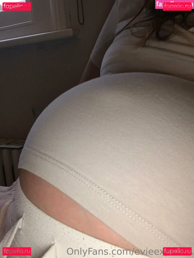 evieexpands Onlyfans Photo Gallery 