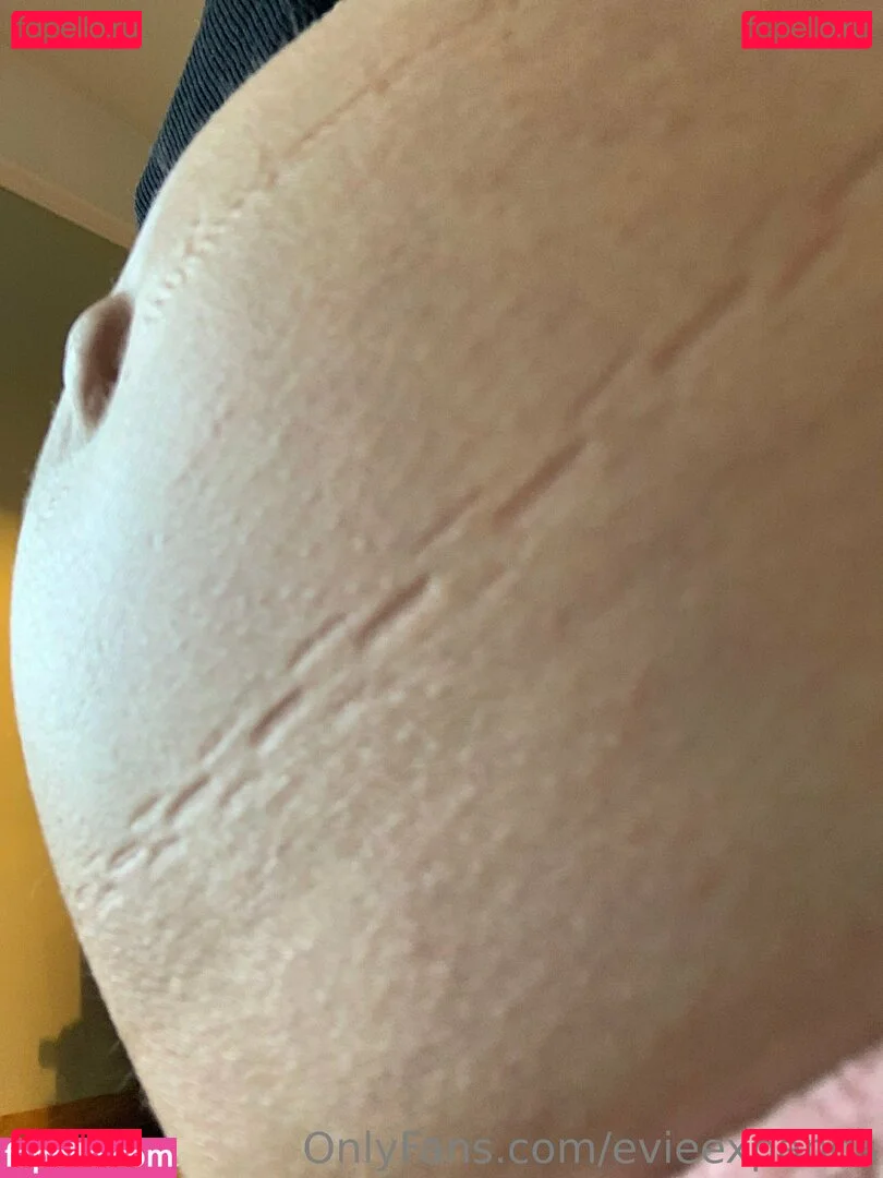 evieexpands Onlyfans Photo Gallery 