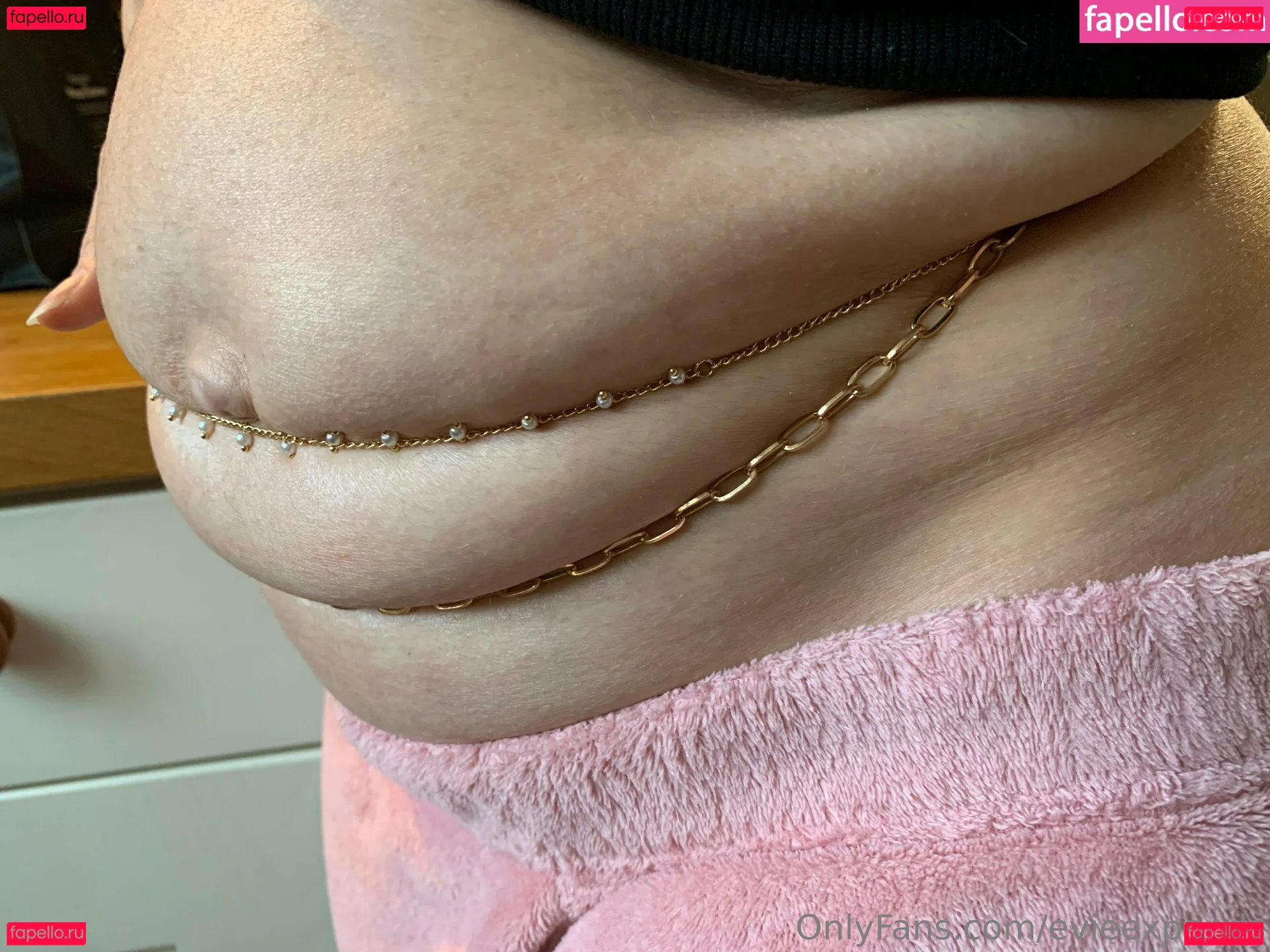 evieexpands Onlyfans Photo Gallery 