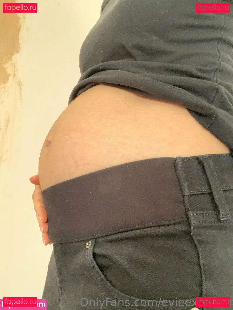 evieexpands Onlyfans Photo Gallery 