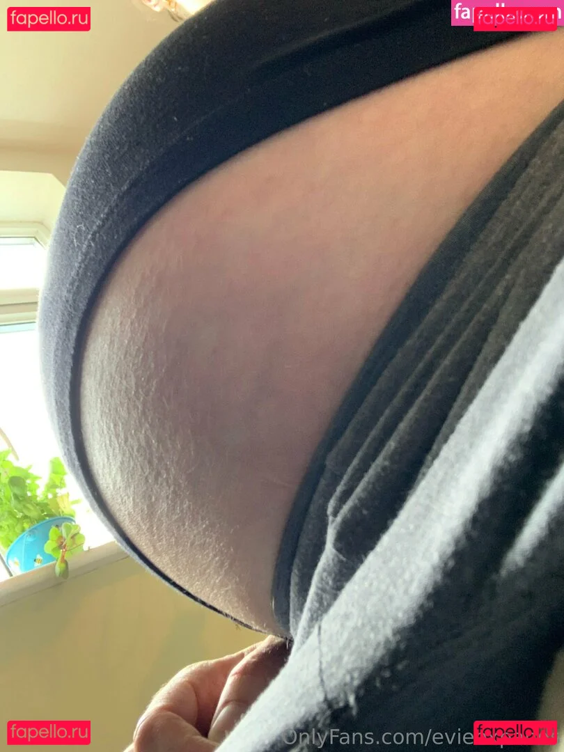 evieexpands Onlyfans Photo Gallery 