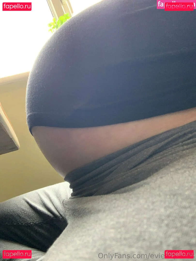 evieexpands Onlyfans Photo Gallery 