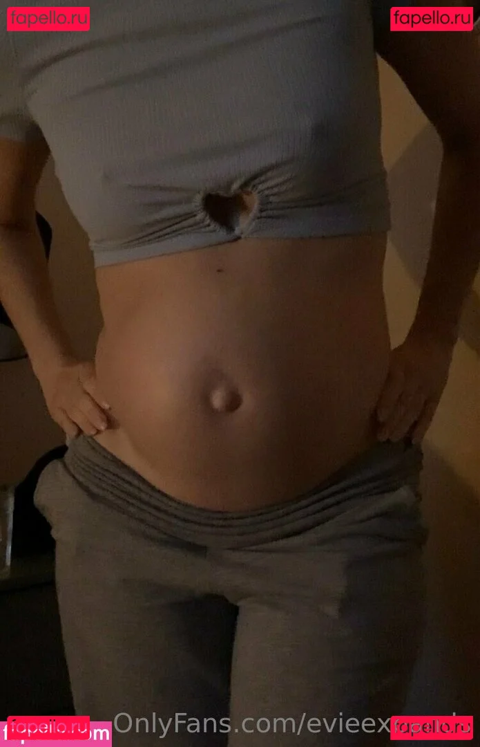 evieexpands Onlyfans Photo Gallery 