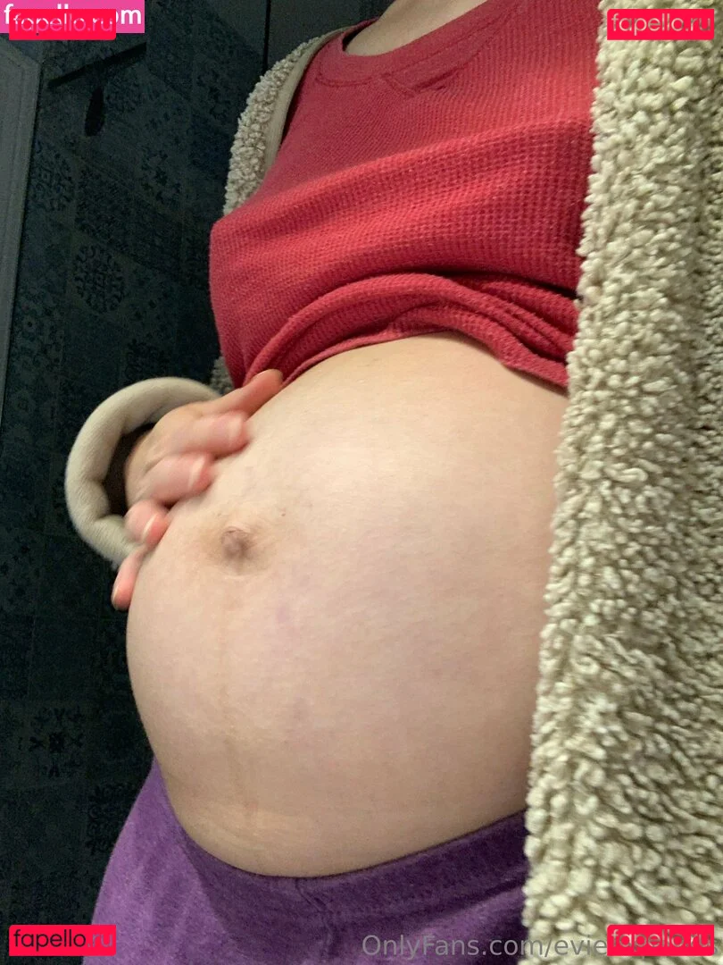 evieexpands Onlyfans Photo Gallery 