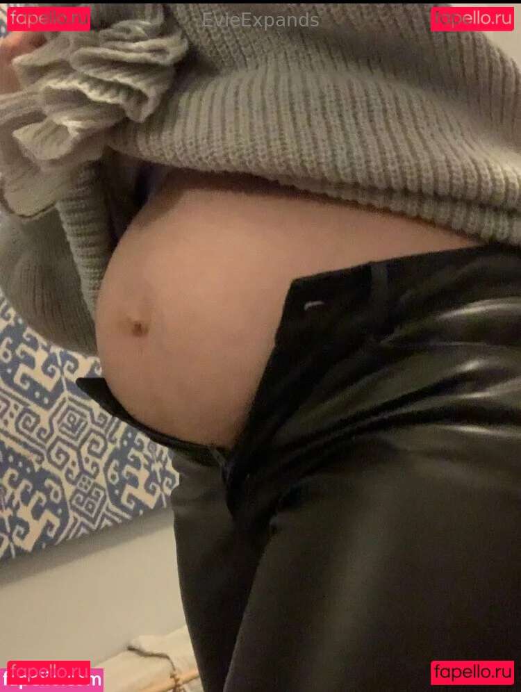 evieexpands Onlyfans Photo Gallery 