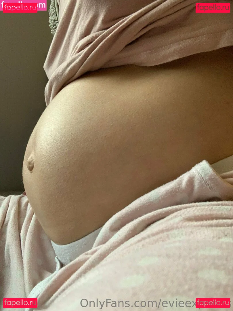 evieexpands Onlyfans Photo Gallery 