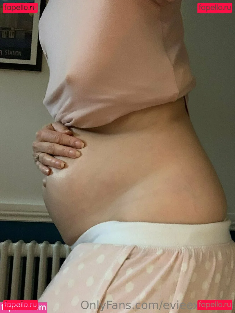 evieexpands Onlyfans Photo Gallery 