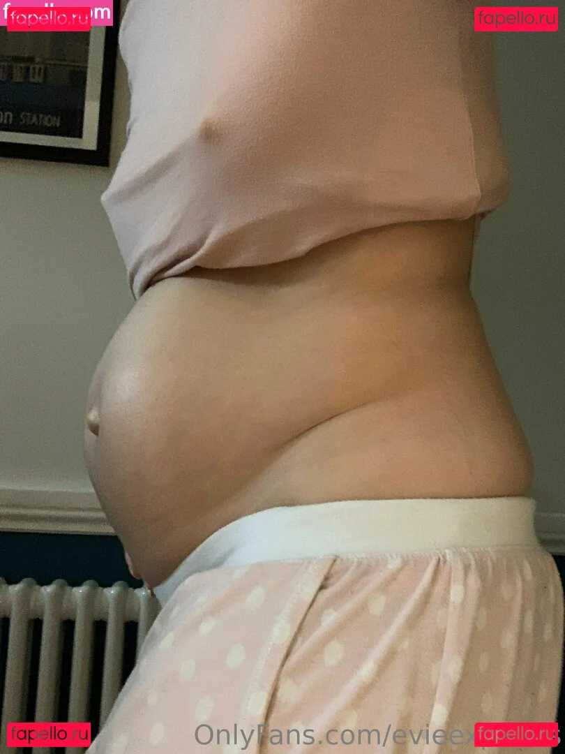 evieexpands Onlyfans Photo Gallery 