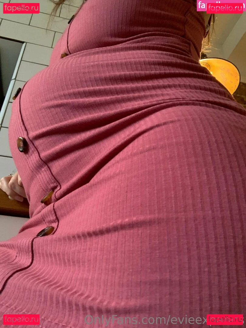 evieexpands Onlyfans Photo Gallery 