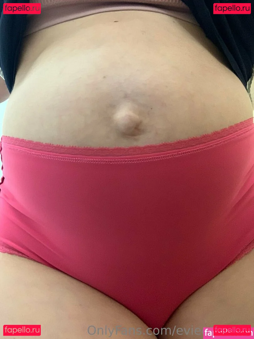 evieexpands Onlyfans Photo Gallery 
