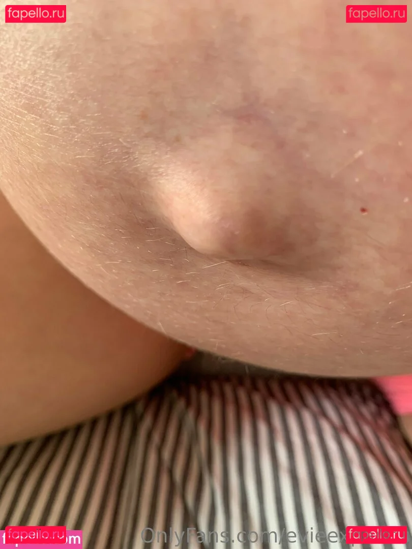 evieexpands Onlyfans Photo Gallery 
