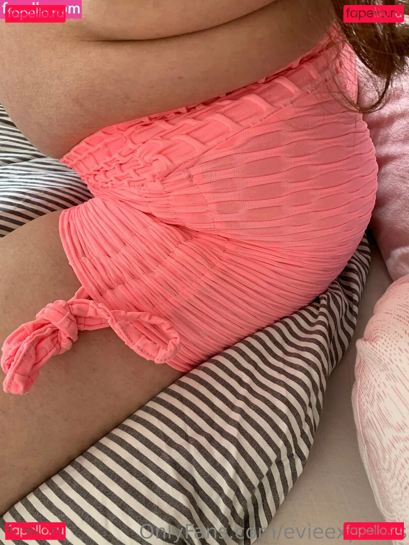 evieexpands Onlyfans Photo Gallery 