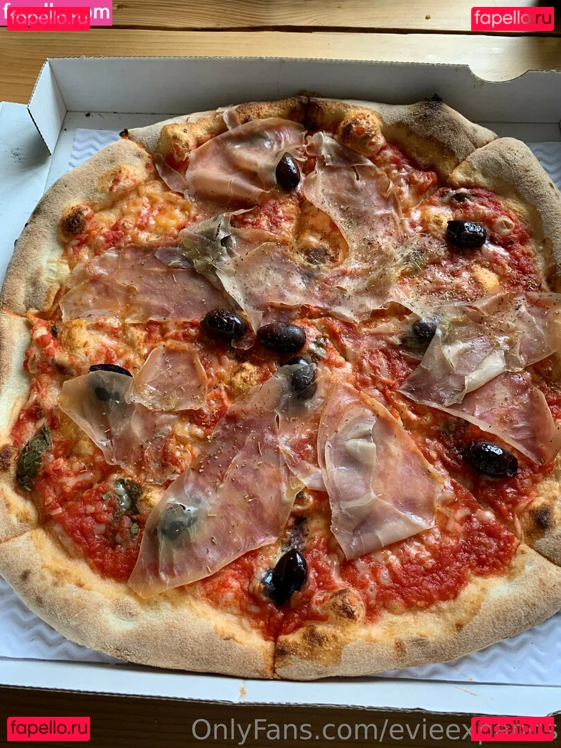 evieexpands Onlyfans Photo Gallery 