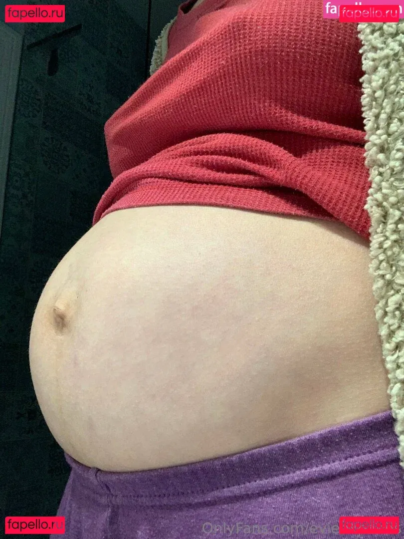 evieexpands Onlyfans Photo Gallery 