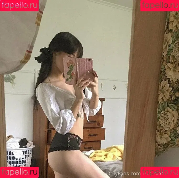 CherryApricots Onlyfans Photo Gallery 
