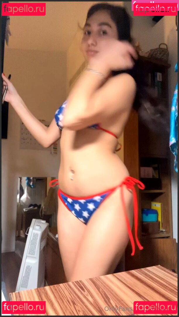 aielieen Nude Onlyfans Photo 4