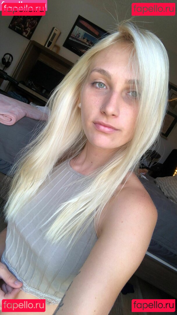 Carolann Nude Onlyfans Photo 3
